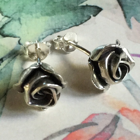 🎉HP🎉New! Sterling Silver Rose Stud Earrings - Picture 3 of 8